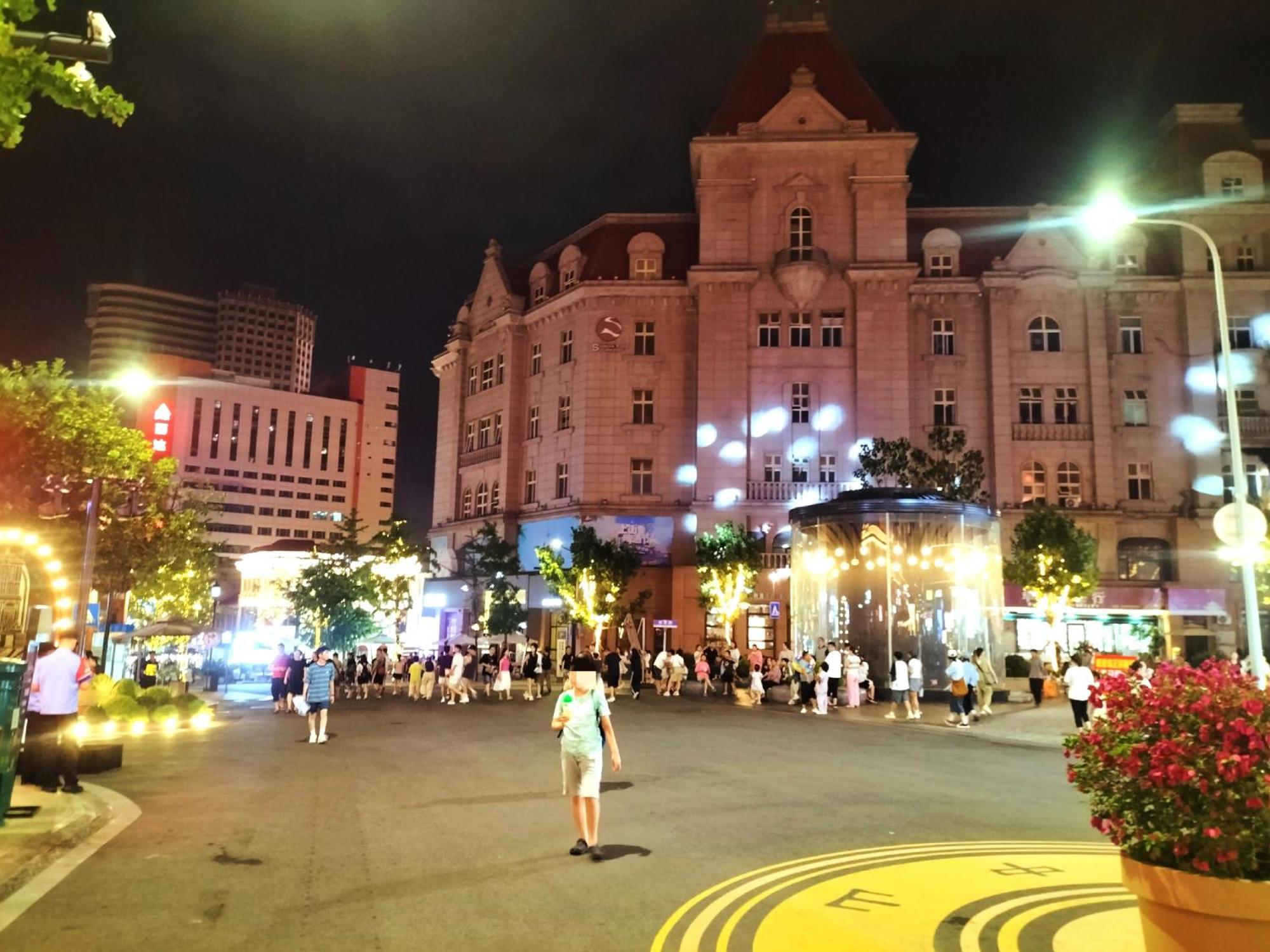 Hua Qi Kaiserdom Hotel Zhongshan Road St Michael'S Cathedral And Zhanqiao Pier ชิงเต่า ภายนอก รูปภาพ