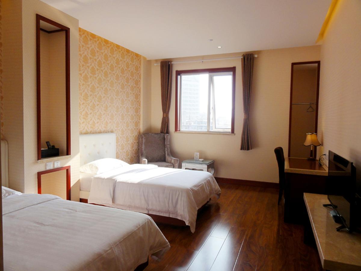 Hua Qi Kaiserdom Hotel Zhongshan Road St Michael'S Cathedral And Zhanqiao Pier ชิงเต่า ภายนอก รูปภาพ