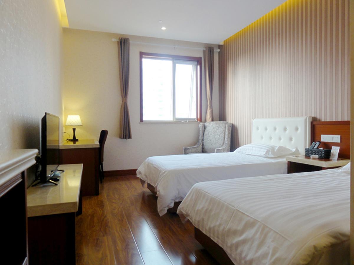 Hua Qi Kaiserdom Hotel Zhongshan Road St Michael'S Cathedral And Zhanqiao Pier ชิงเต่า ภายนอก รูปภาพ