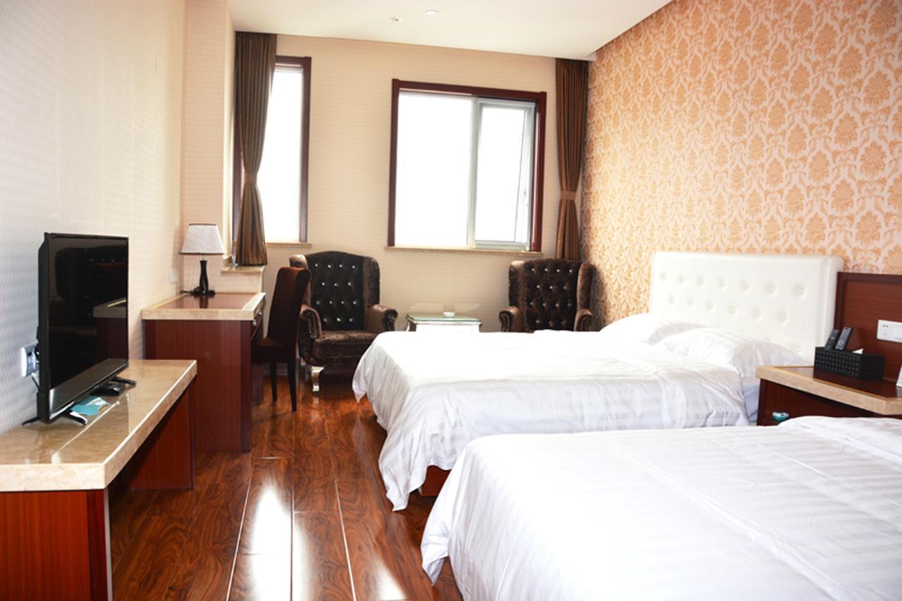 Hua Qi Kaiserdom Hotel Zhongshan Road St Michael'S Cathedral And Zhanqiao Pier ชิงเต่า ภายนอก รูปภาพ